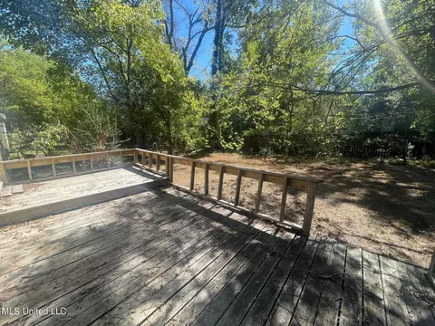 555 Broadmoor Dr, Jackson, MS 39206 photo 5