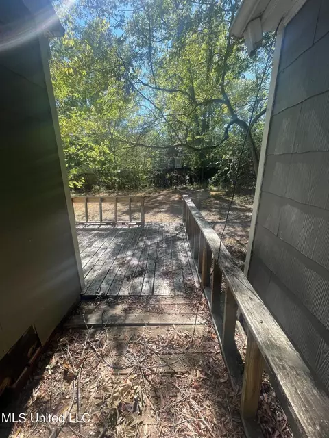 555 Broadmoor Dr, Jackson, MS 39206 photo 4