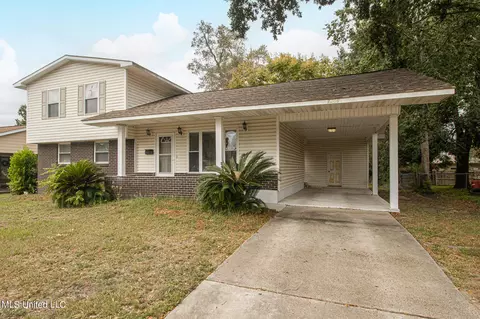 2209 Swetman Blvd, Gulfport, MS 39507