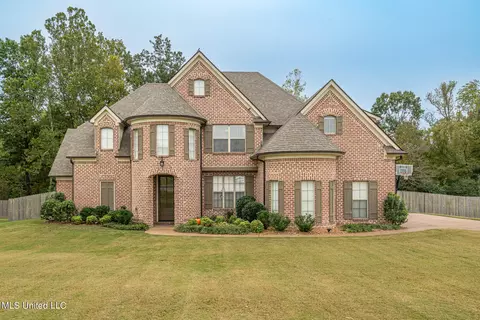 8765 Turkey Creek Dr, Olive Branch, MS 38654