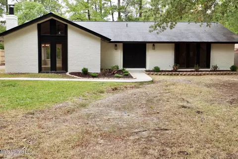 113 Poplar Dr, Brandon, MS 39047