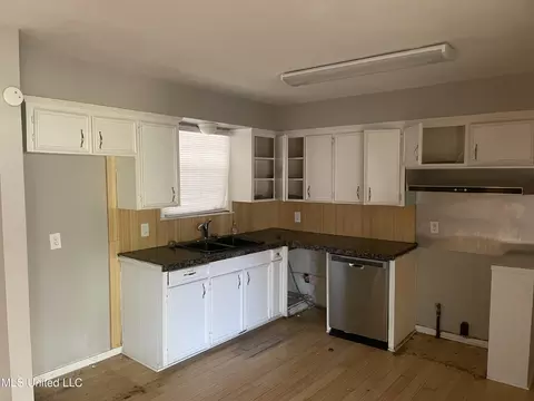 236 Pimlico Pl, Jackson, MS 39211 photo 2