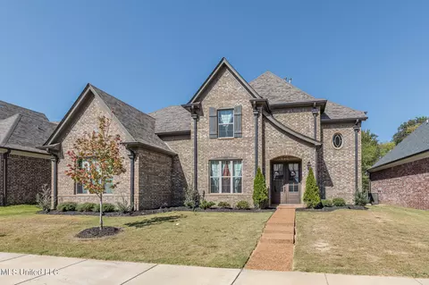 5900 Stonecrest Dr, Olive Branch, MS 38654
