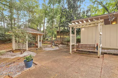 145 Chippewa Cir, Jackson, MS 39211 photo 32