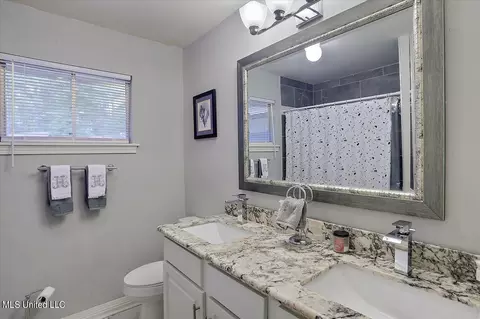 145 Chippewa Cir, Jackson, MS 39211 photo 25