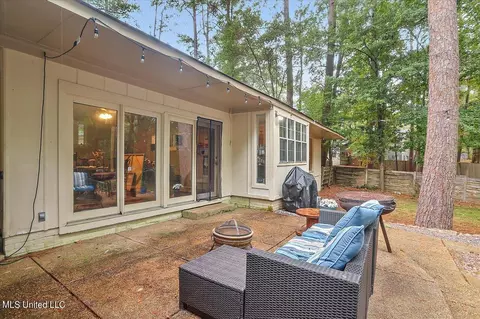 145 Chippewa Cir, Jackson, MS 39211 photo 31