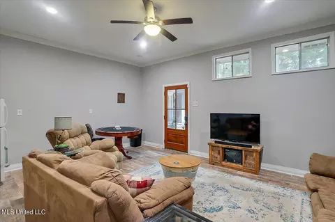 145 Chippewa Cir, Jackson, MS 39211 photo 28