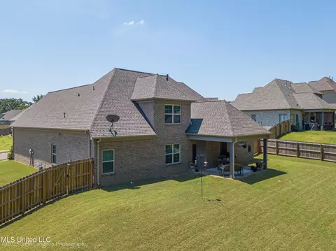 546 Walkers Way, Hernando, MS 38632 photo 3