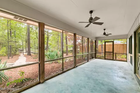 129 Whippoorwill Rd, Brandon, MS 39047 photo 32
