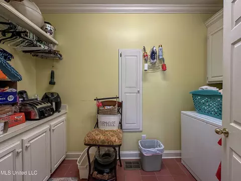 Other - 4 White Oak Pl, Clinton, MS 39056 photo 2 of 5
