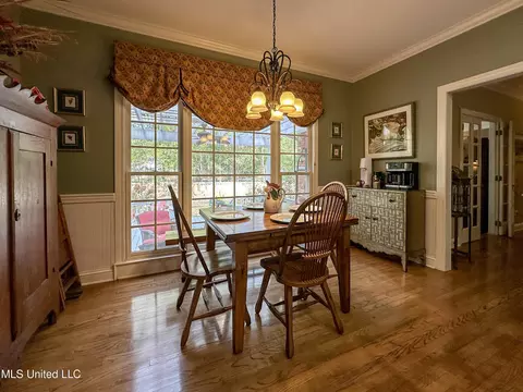 Dining - 4 White Oak Pl, Clinton, MS 39056 photo 3 of 3