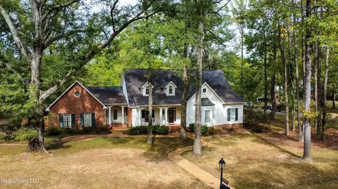 Exterior - 4 White Oak Pl, Clinton, MS 39056 photo 3 of 10