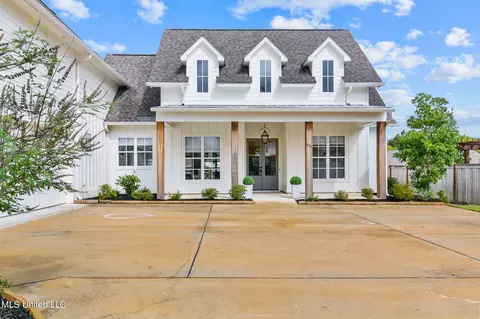 330 Colony Court Ct, Madison, MS 39110