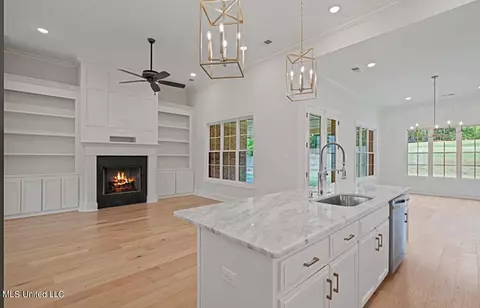 Kitchen - 4490 Diamond Dr, Olive Branch, MS 38654 photo 2 of 2
