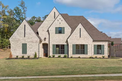 Exterior - 4490 Diamond Dr, Olive Branch, MS 38654 photo 4 of 8