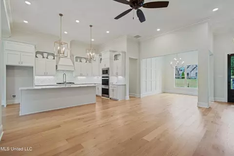 Other - 4490 Diamond Dr, Olive Branch, MS 38654 photo 3 of 14