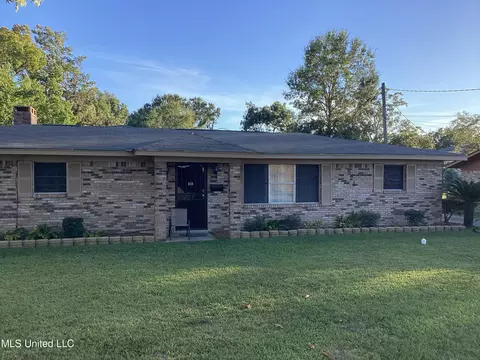 3524 Bellview Ave, Moss Point, MS 39563 photo 1