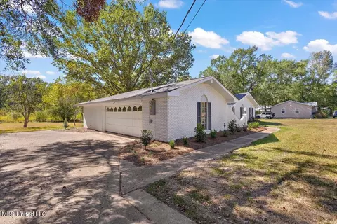 236 W W Beasley St, Terry, MS 39170 photo 2