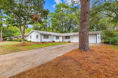 264 Allstate Dr, Jackson, MS 39211 photo 3