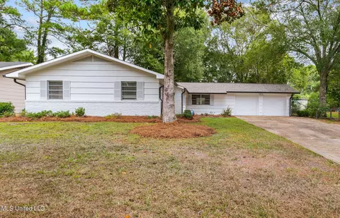 264 Allstate Dr, Jackson, MS 39211