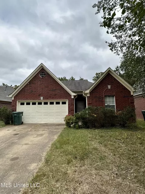 5902 Steffani Dr, Southaven, MS 38671