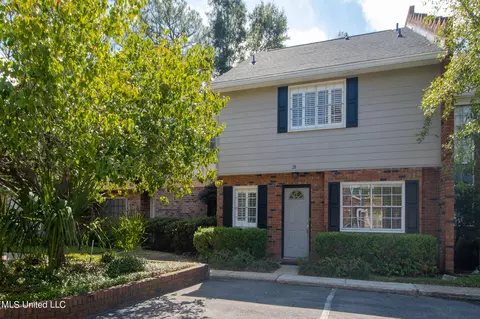28 Independence Dr #28, Gulfport, MS 39507