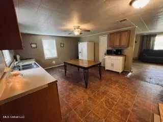 127 White Rd, Lucedale, MS 39452 photo 3