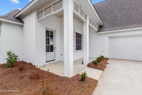 102 Autumn Dr, Madison, MS 39110 photo 2