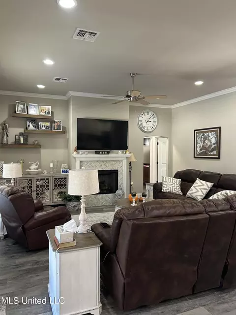 12218 E Pointe Dr, Picayune, MS 39466 photo 7