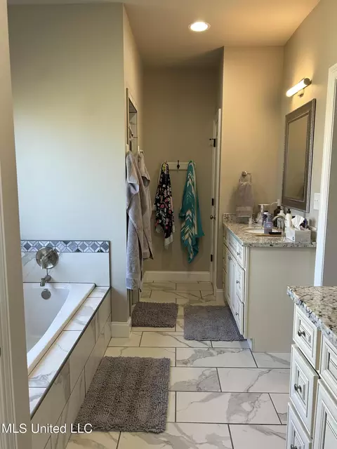 12218 E Pointe Dr, Picayune, MS 39466 photo 17