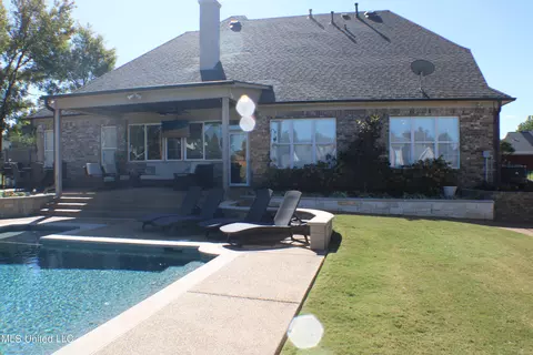 8340 Saddlebrook Trl, Olive Branch, MS 38654 photo 72