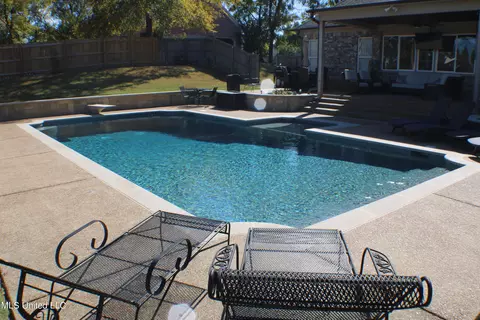 8340 Saddlebrook Trl, Olive Branch, MS 38654 photo 71