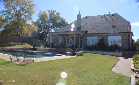 8340 Saddlebrook Trl, Olive Branch, MS 38654 photo 74