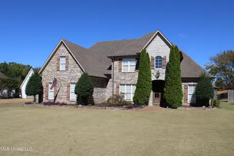 8340 Saddlebrook Trl, Olive Branch, MS 38654 photo 3