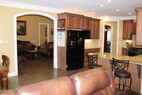 8340 Saddlebrook Trl, Olive Branch, MS 38654 photo 29