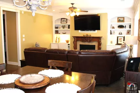 8340 Saddlebrook Trl, Olive Branch, MS 38654 photo 25