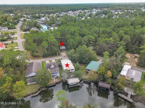 15161 Ponotoc Dr, Kiln, MS 39556