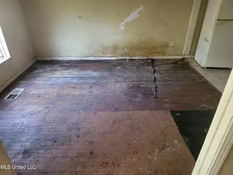 258 Lawrence Rd, Jackson, MS 39206 photo 3
