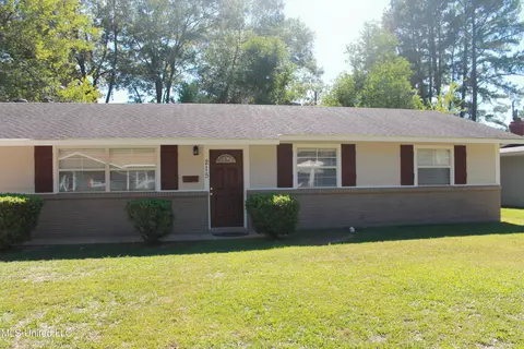 215 Glenside Dr, Jackson, MS 39211 photo 3