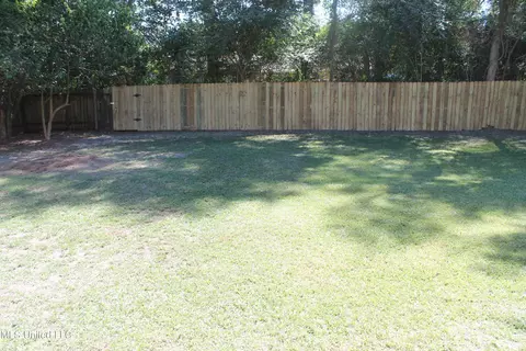 215 Glenside Dr, Jackson, MS 39211 photo 29