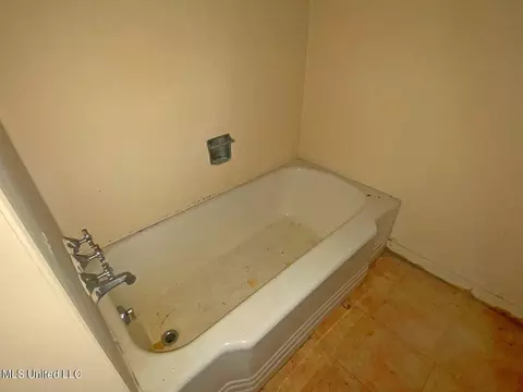 168 Lakeview Dr, Tchula, MS 39169 photo 9