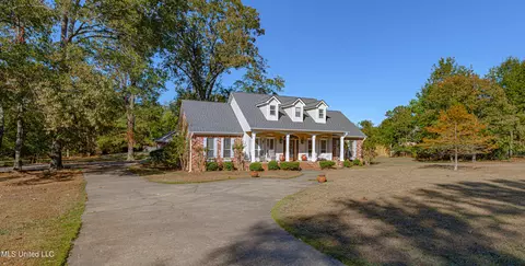 360 St Augustine Dr, Madison, MS 39110 photo 2