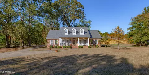 360 St Augustine Dr, Madison, MS 39110 photo 3