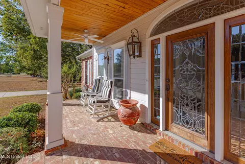 360 St Augustine Dr, Madison, MS 39110 photo 5