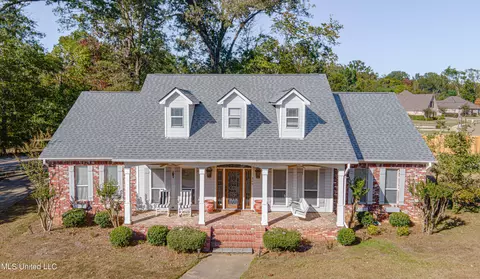 360 St Augustine Dr, Madison, MS 39110