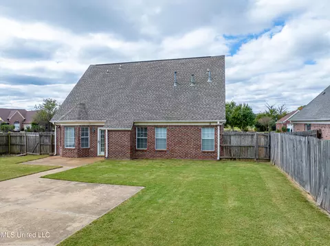 8864 E Bent Grass Loop, Southaven, MS 38671 photo 22