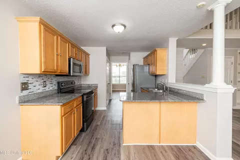 8864 E Bent Grass Loop, Southaven, MS 38671 photo 8