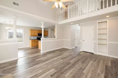 8864 E Bent Grass Loop, Southaven, MS 38671 photo 10
