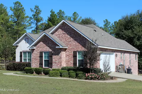 105 Hill Crest Rd, Lucedale, MS 39452 photo 2