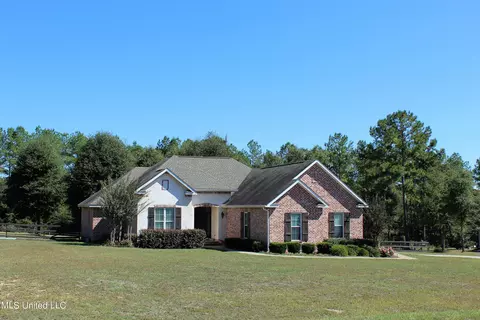 105 Hill Crest Rd, Lucedale, MS 39452 photo 3